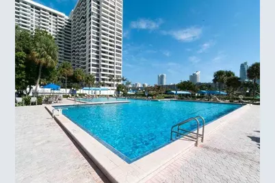2500 Parkview Dr #1909, Hallandale Beach, FL 33009 - Photo 12