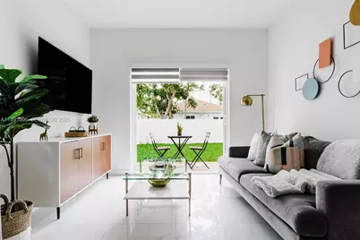 8765 NW 22nd Place, Miami, FL 33147 - Photo 4