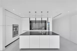 300 Biscayne Blvd Way, Miami, FL 33131 - Photo 4