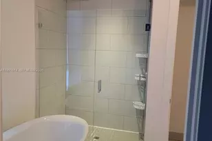 9133 NW 33rd St, Doral, FL 33172 - Photo 8