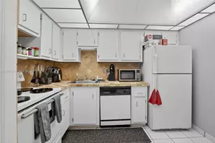 4172 Inverrary Dr, Lauderhill, FL 33319 - Photo 14