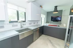 8694 Via Reale, Boca Raton, FL 33496 - Photo 10