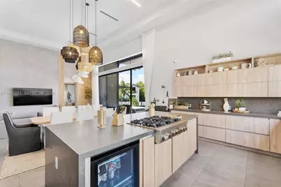 2215 NE 19th St, Fort Lauderdale, FL 33305 - Photo 16