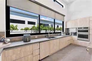 2215 NE 19th St, Fort Lauderdale, FL 33305 - Photo 18