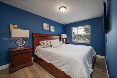 401 NW 83rd Way, Pembroke Pines, FL 33024 - Photo 30