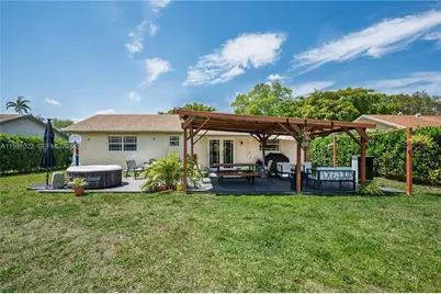 401 NW 83rd Way, Pembroke Pines, FL 33024 - Photo 12