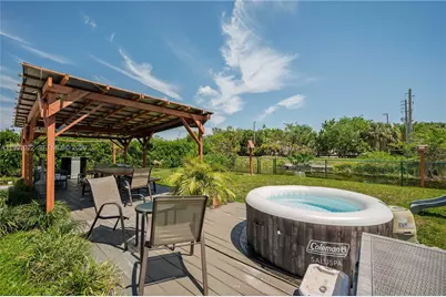 401 NW 83rd Way, Pembroke Pines, FL 33024 - Photo 14