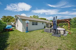 401 NW 83rd Way, Pembroke Pines, FL 33024 - Photo 16