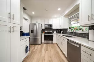 401 NW 83rd Way, Pembroke Pines, FL 33024 - Photo 1