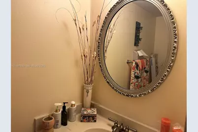 600 Parkview Dr #717, Hallandale Beach, FL 33009 - Photo 14