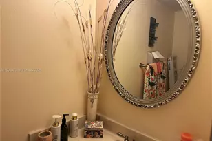 600 Parkview Dr, Hallandale Beach, FL 33009 - Photo 14