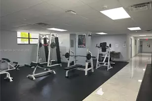 600 Parkview Dr, Hallandale Beach, FL 33009 - Photo 28