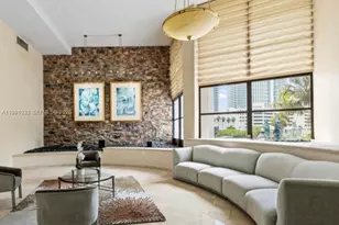 600 Parkview Dr, Hallandale Beach, FL 33009 - Photo 22