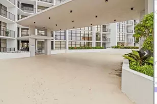 600 Parkview Dr, Hallandale Beach, FL 33009 - Photo 20