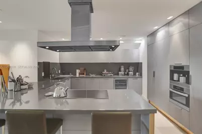 3535 Hiawatha Ave #405, Miami, FL 33133 - Photo 10