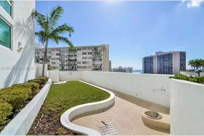 218 SE 14th St #1007, Miami, FL 33131 - Photo 20