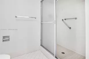 900 SW 142nd Ave, Pembroke Pines, FL 33027 - Photo 32