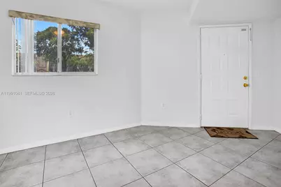 900 SW 142nd Ave #115L, Pembroke Pines, FL 33027 - Photo 8