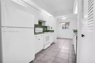 900 SW 142nd Ave, Pembroke Pines, FL 33027 - Photo 10