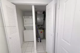 5077 NW 7th St, Miami, FL 33126 - Photo 6