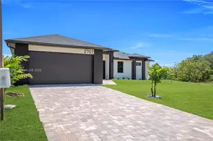 2707 29th St, Lehigh Acres, FL 33976 - Photo 8