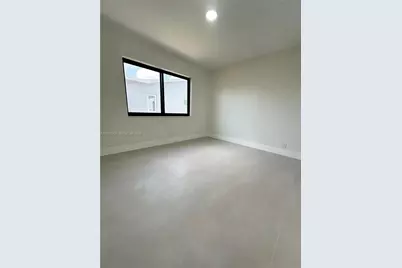 1240 S Cypress Rd, Pompano Beach, FL 33060 - Photo 16