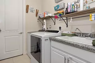 11332 SW 12th St, Pembroke Pines, FL 33025 - Photo 28