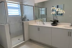 28562 SW 134th Ct, Miami, FL 33033 - Photo 8