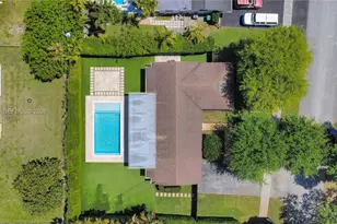 8975 SW 83rd St, Miami, FL 33173 - Photo 6