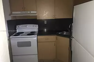 4550 NW 9th St, Miami, FL 33126 - Photo 2