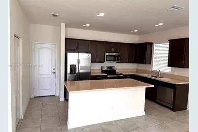 4229 Troon Pl, Fort Pierce, FL 34947 - Photo 4