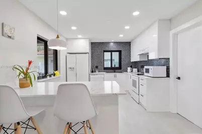 233 SE 4th Ter, Dania Beach, FL 33004 - Photo 6