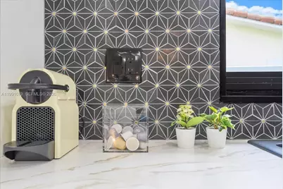 233 SE 4th Ter, Dania Beach, FL 33004 - Photo 18