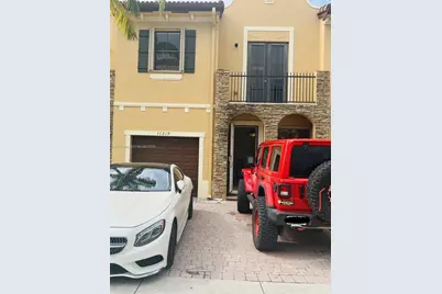 11219 SW 234th Ter #11219, Homestead, FL 33032 - Photo 1