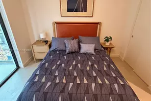 11 NE 6th St, Miami, FL 33132 - Photo 10