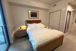 11 NE 6th St, Miami, FL 33132 - Photo 8