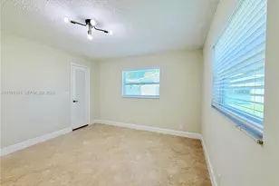 8581 NW 17th St, Plantation, FL 33322 - Photo 26