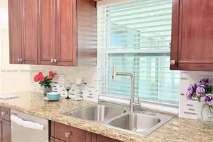 8581 NW 17th St, Plantation, FL 33322 - Photo 14