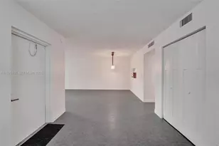 9330 Lagoon Pl, Davie, FL 33324 - Photo 16