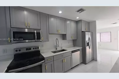 4680 NE 2nd Ave, Oakland Park, FL 33334 - Photo 16