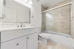 1560 NE 151st St, North Miami Beach, FL 33162 - Photo 16