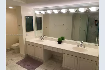 3640 Yacht Club Dr #1009, Aventura, FL 33180 - Photo 8
