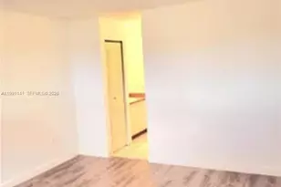 5765 W 25th Ct, Hialeah, FL 33016 - Photo 20