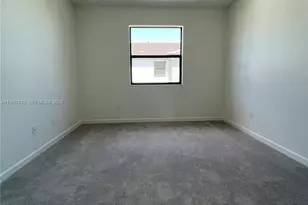 210 SW 159th Ct, Pembroke Pines, FL 33027 - Photo 6