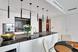 300 Biscayne Blvd Way, Miami, FL 33131 - Photo 14