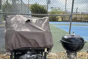 805 W Oakland Park Blvd, Oakland Park, FL 33311 - Photo 20