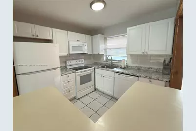 805 W Oakland Park Blvd #D19, Oakland Park, FL 33311 - Photo 8