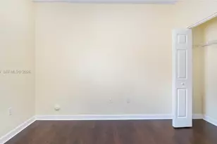 8841 W 34th Ct, Hialeah, FL 33018 - Photo 44