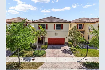 8841 W 34th Ct, Hialeah, FL 33018 - Photo 6