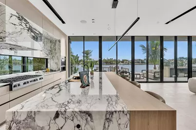 535 N Shore Dr, Miami Beach, FL 33141 - Photo 20